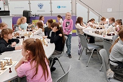 21 участник первенства Москвы по классике стартовал с трех побед