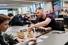 Три рейтинг-фаворита потерпели поражения в первом туре чемпионата Москвы