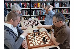 Турнир по блицу в рамках акции «Библионочь» прошел в клубе на Братиславской