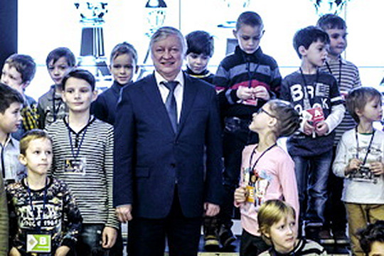 Анатолий Карпов посетил детский турнир «Рига опен»