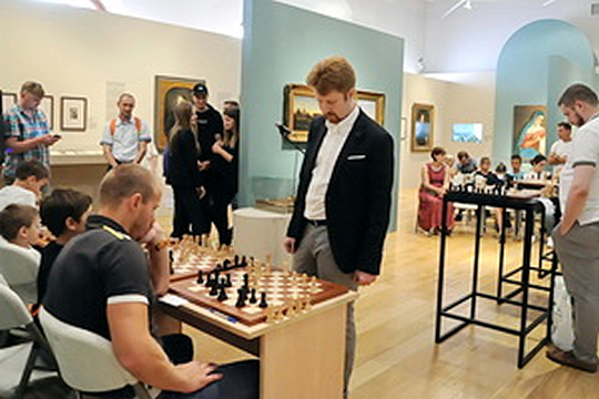 Владимир Поткин провел сеанс одновременной игры в Историческом музее