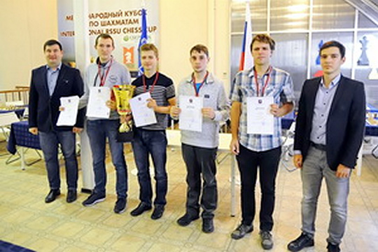 Победителей и призеров командного чемпионата Москвы наградили в РГСУ