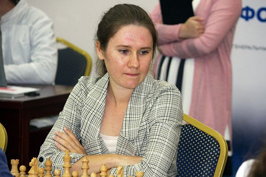 Продолжается борьба в Высшей лиге чемпионатов России среди мужчин и женщин