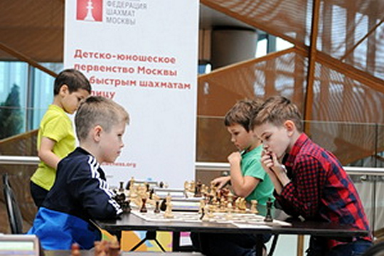 15 участников первенства Москвы по рапиду стартовали с четырех побед