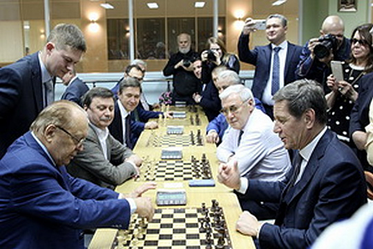 Команды МГУ им. Ломоносова и Госдумы РФ сыграли товарищеский матч