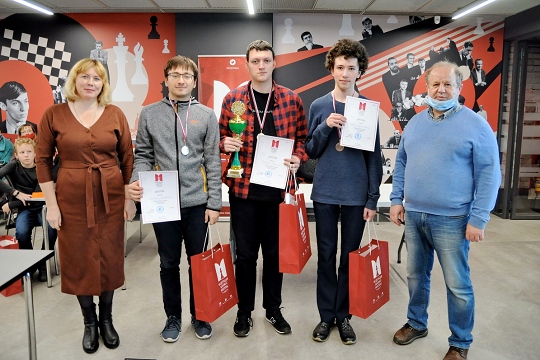 Данила Павлов и Светлана Тишова – чемпионы Москвы по решению