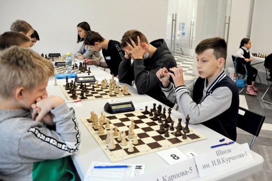 На командном чемпионате Москвы по классике сыграны первые матчи