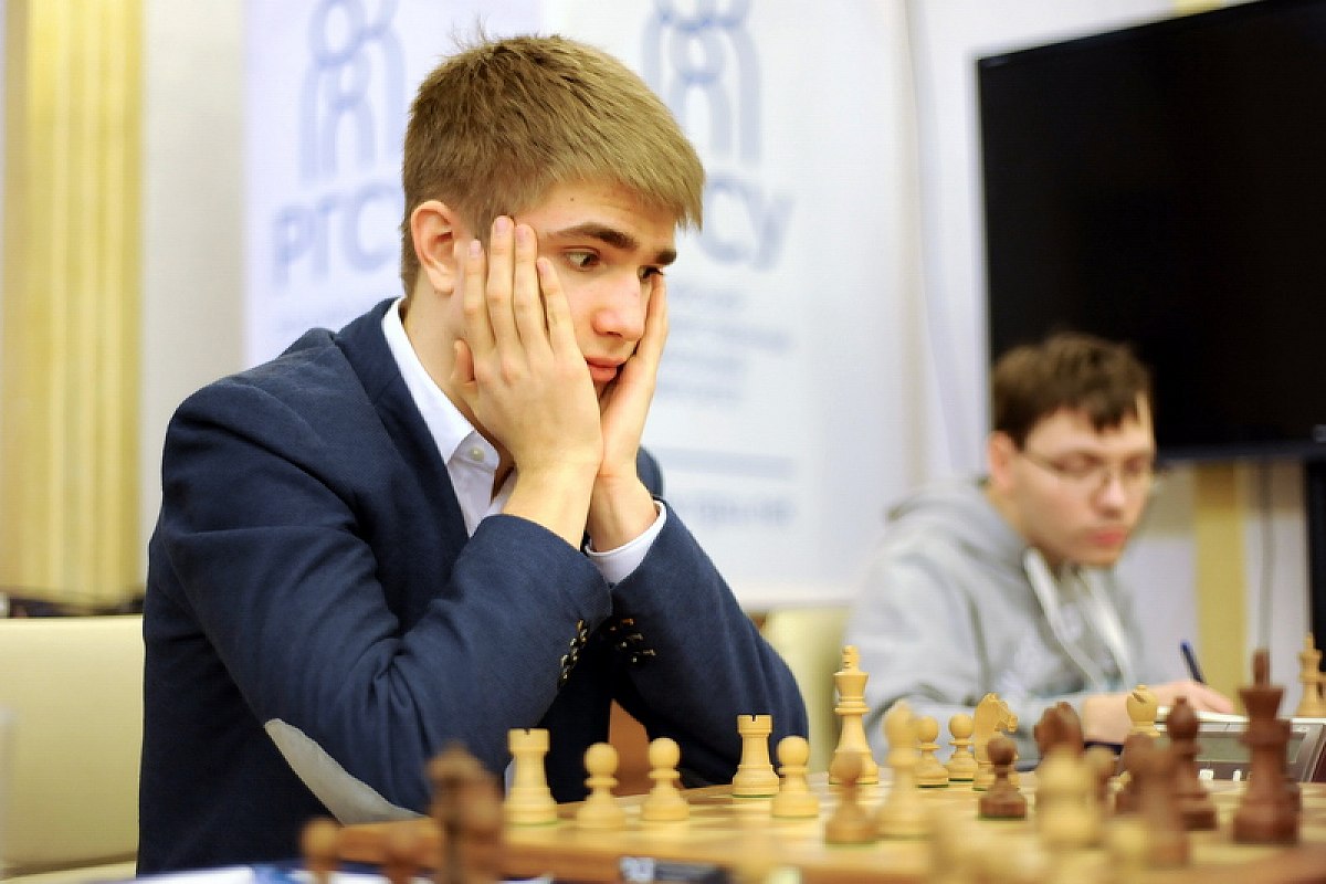 Алексей Сарана выиграл открытый турнир ФИДЕ среди юниоров в Пловдиве