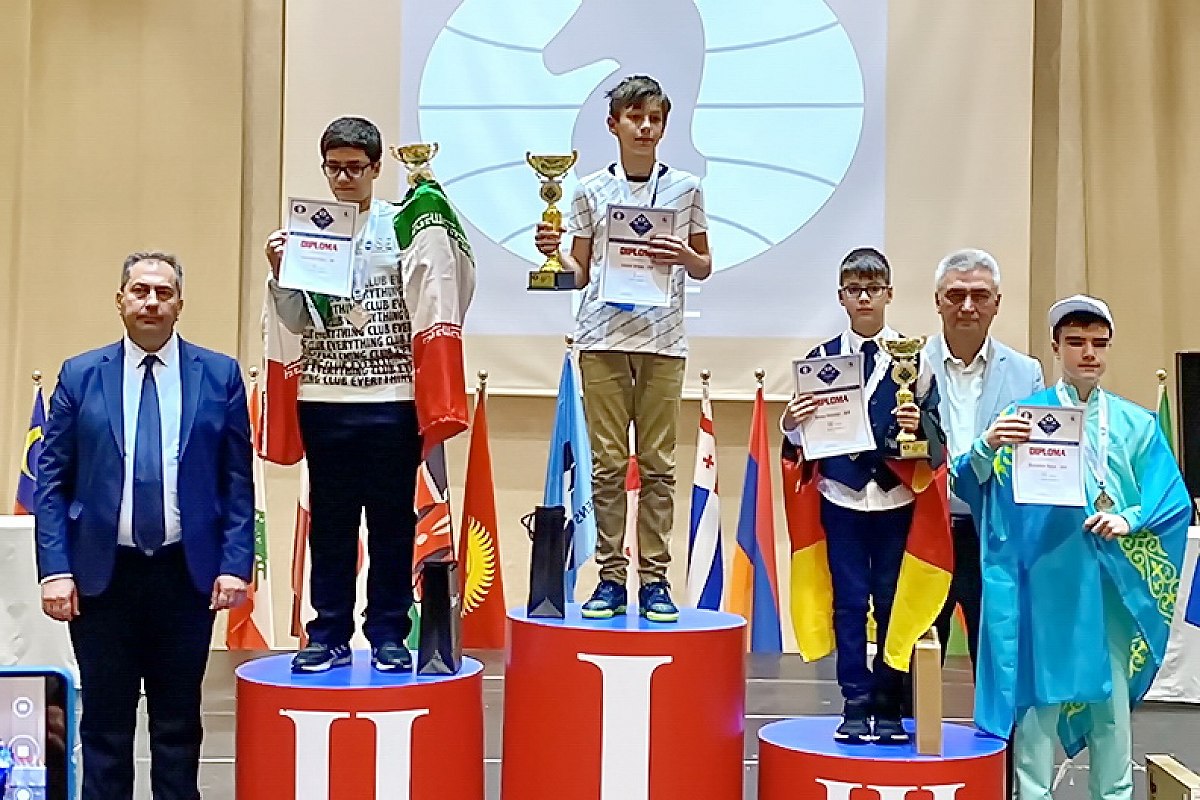 Москвичи завоевали две медали на детском первенстве мира по классике. Поздравляем!