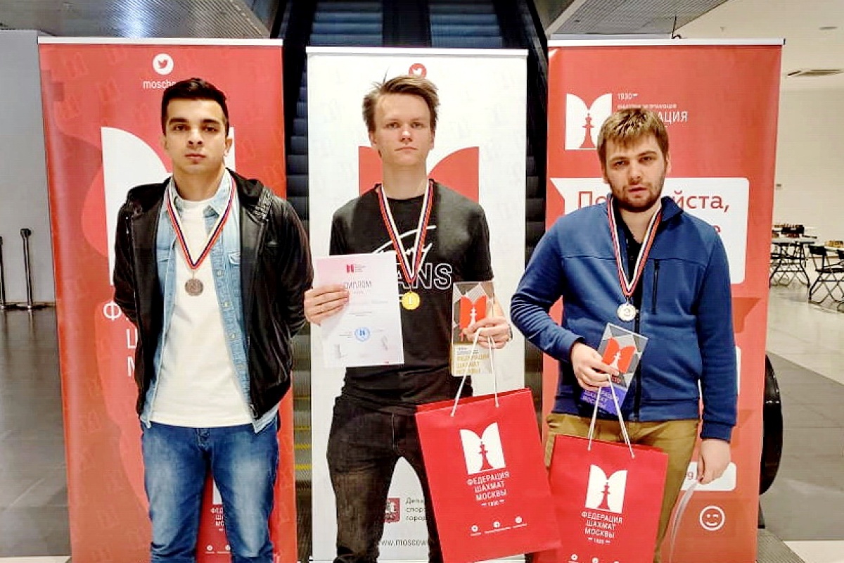 Никита Афанасьев и Дарья Чарочкина защитили титулы чемпионов Москвы по классике