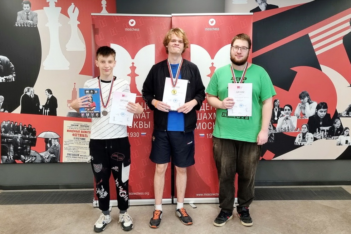 Дмитрий Ростовцев одержал победу во втором полуфинале чемпионата Москвы по блицу