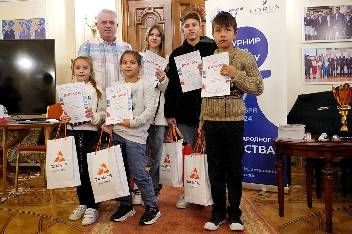 Турнир среди воспитанников детских домов в честь Дня народного единства прошел в ЦДШ