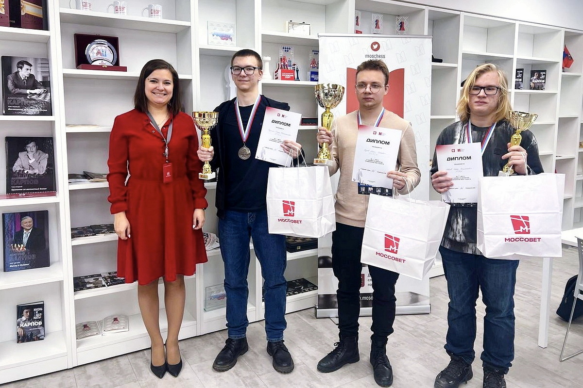 Антон Жуков выиграл турнир в честь Дня студента в Центре им. Моссовета