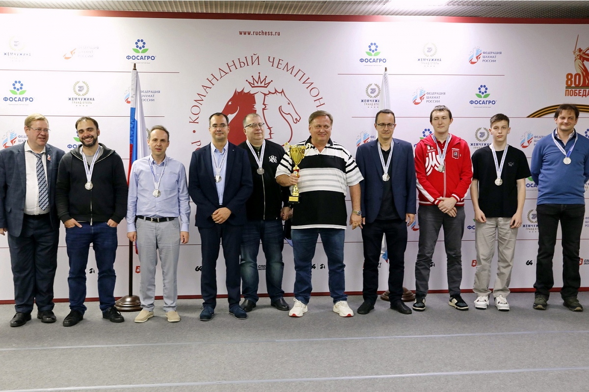 Московские команды завоевали шесть медалей на чемпионате и первенстве России по классике