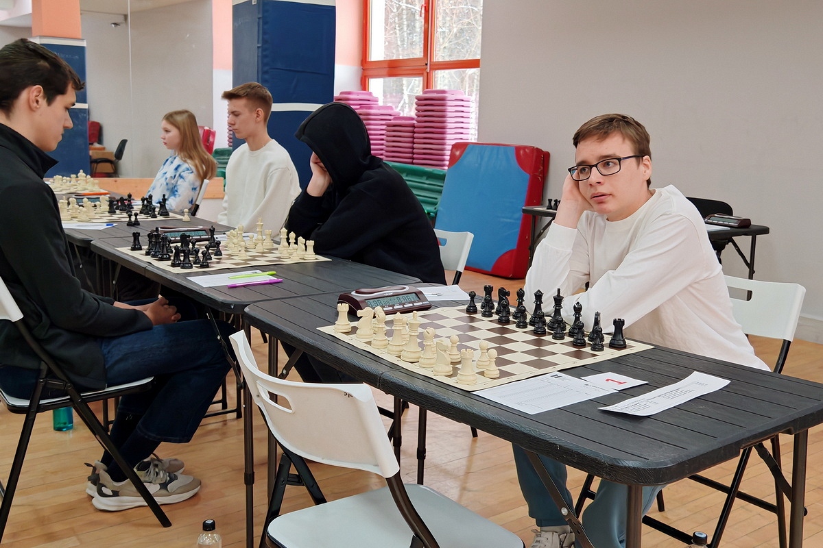 Две команды идут без потерь на первенстве Москвы