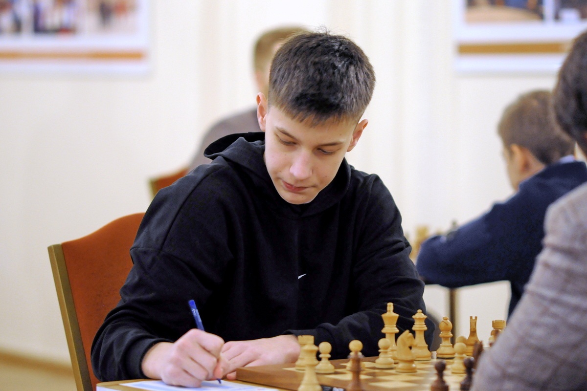 Артем Усков выиграл турнир по рапиду на фестивале «Российская шахматная корона»