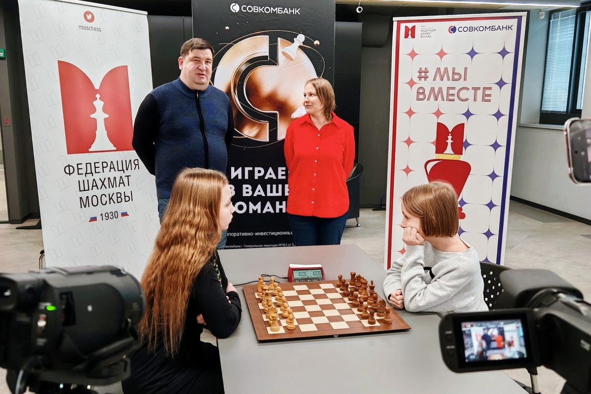 Матч двух шахматных принцесс прошел в Клубе ФШМ