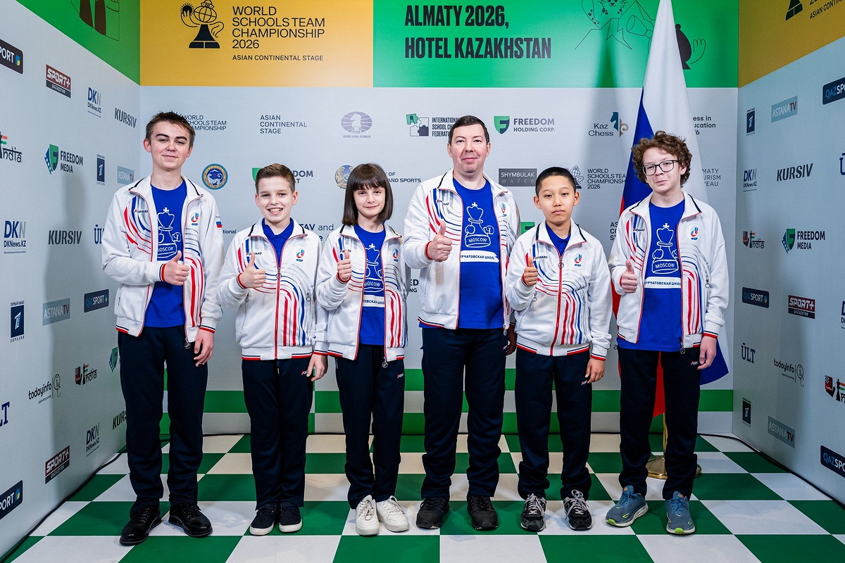 Команда Курчатовской школы стала серебряным призером первенства Азии среди школьников