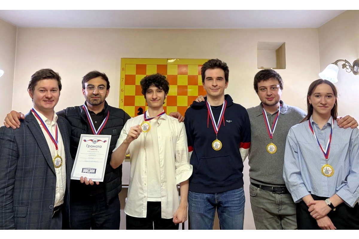 Команда юридического факультета второй год подряд первенствовала в чемпионате МГУ