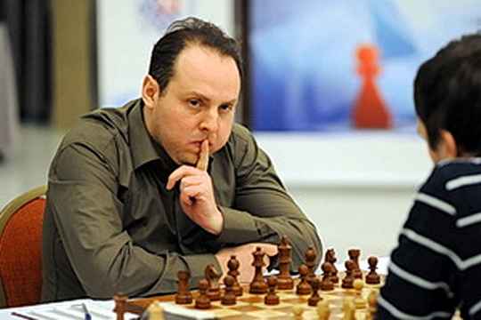 Евгений Наер возглавил таблицу «Аэрофлот опен»