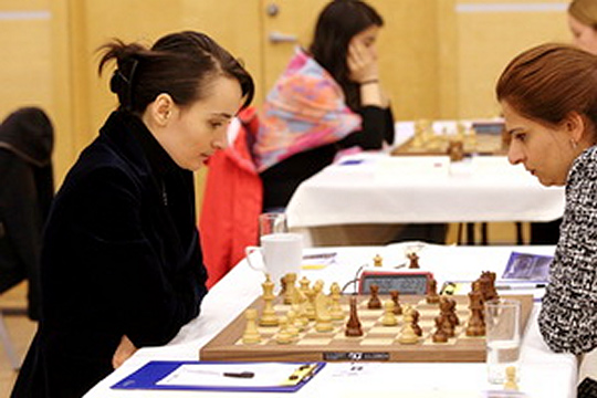 Восемь россиянок преследуют лидера в чемпионате Европы среди женщин